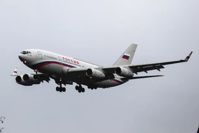 Ilyushin 96 is generally the model used by Russian high-level officials on overseas visits. Ilyushin 96 is generally the model used by Russian high-level officials on overseas visits.