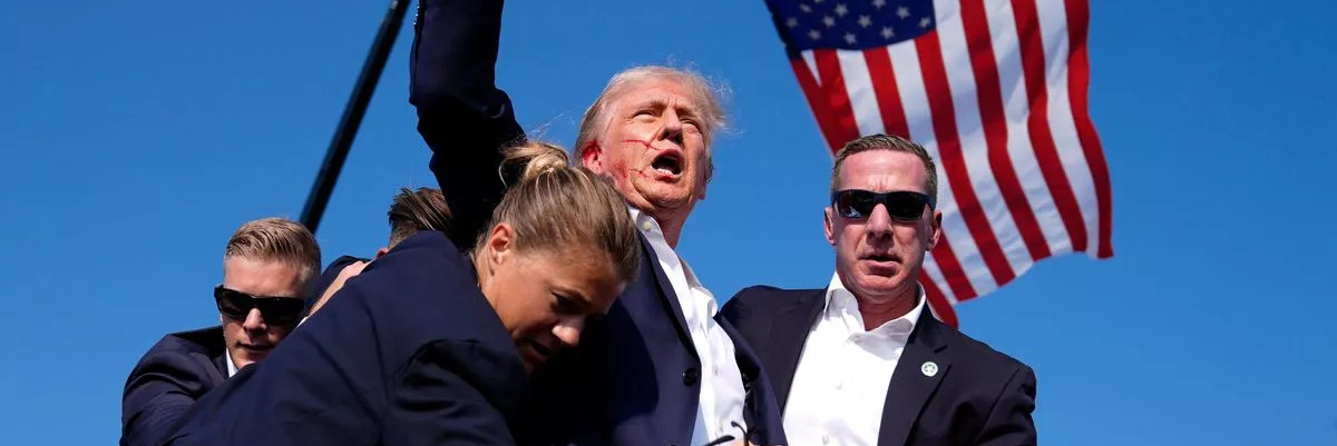 a photo of Sean and Trump in the same frame spread all over the world a photo of Sean and Trump in the same frame spread all over the world