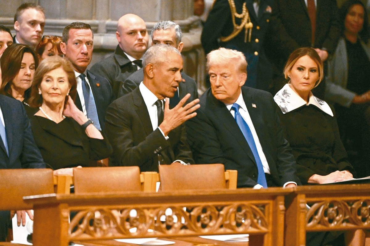 On January 9th, Trump attended the funeral of former US President Carter. Sean (second from left) sat in the row behind Trump. On January 9th, Trump attended the funeral of former US President Carter. Sean (second from left) sat in the row behind Trump.