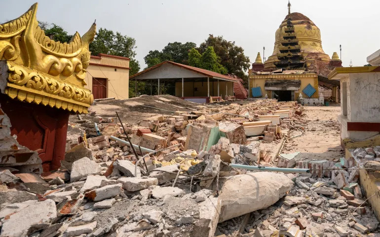 the walls of the Mandalay Palace collapsed