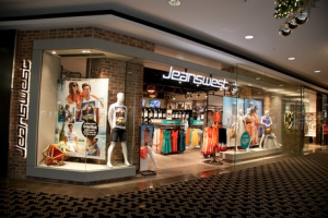 After five years of unsuccessful struggle, Jeanswest declared bankruptcy