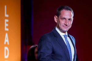 Daniel Lurie takes office as the new mayor of San Francisco